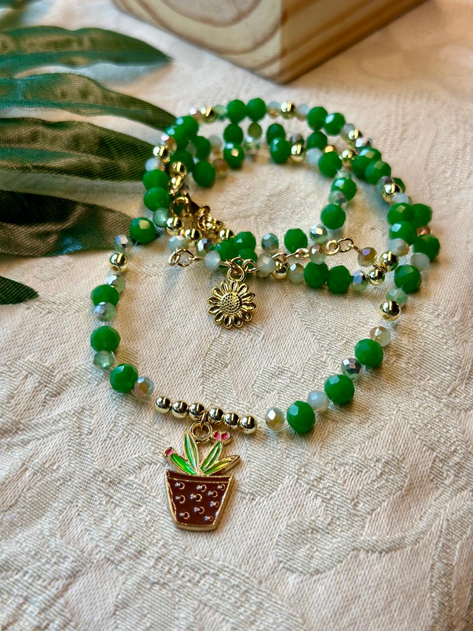 Collar y pulsera cristales verde